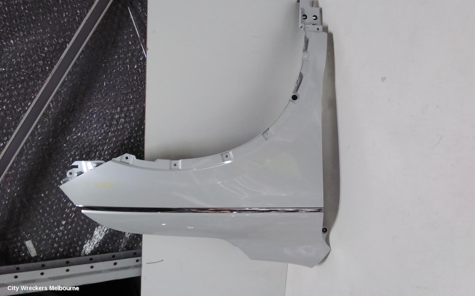 RENAULT KALEOS RIGHT GUARD, XZG, PLASTIC TYPE, 05/2016 ONWARDS - Image 3