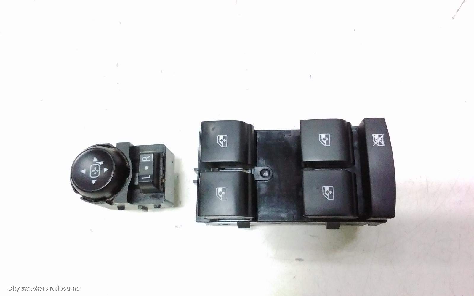 HOLDEN ASTRA PWR DR WIND SWITCH, RH FRONT (MASTER SWITCH), BK-BL, 5DR HATCH/SEDAN, 09/2016 - 12/2020 - Image 2