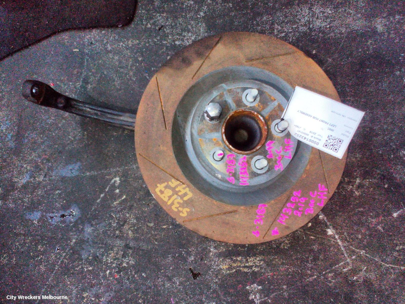 CHRYSLER 300C LEFT FRONT HUB ASSEMBLY, LX2, 12/2011 - 12/2021 - Image 2