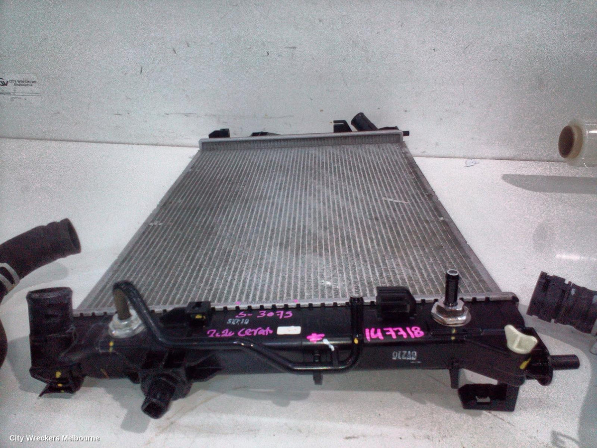 KIA CERATO RADIATOR, AUTO, 2.0, PETROL, BD, 04/2018 - 09/2024 - Image 3