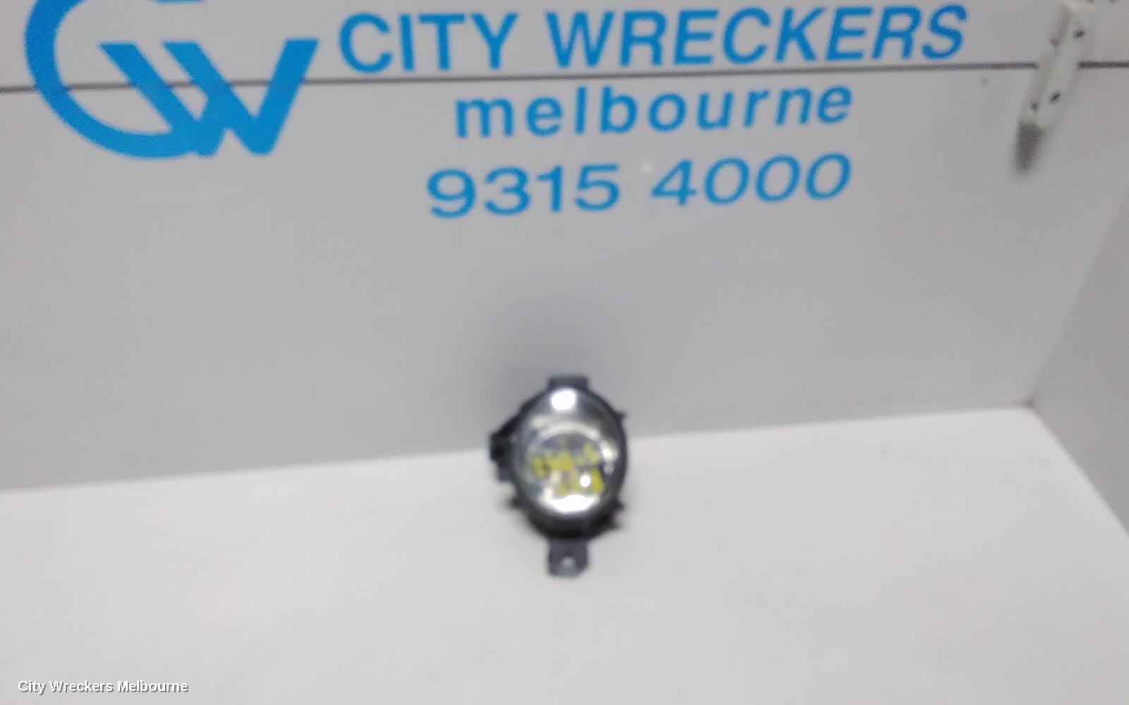 BMW 1 SERIES RIGHT INDICATOR/FOG/SIDE, BUMPER FOGLAMP, E82/E87/E88, COUPE/HATCH/CABRIO, OVAL TYPE, 10/2004 - 09/2013 - Image 1