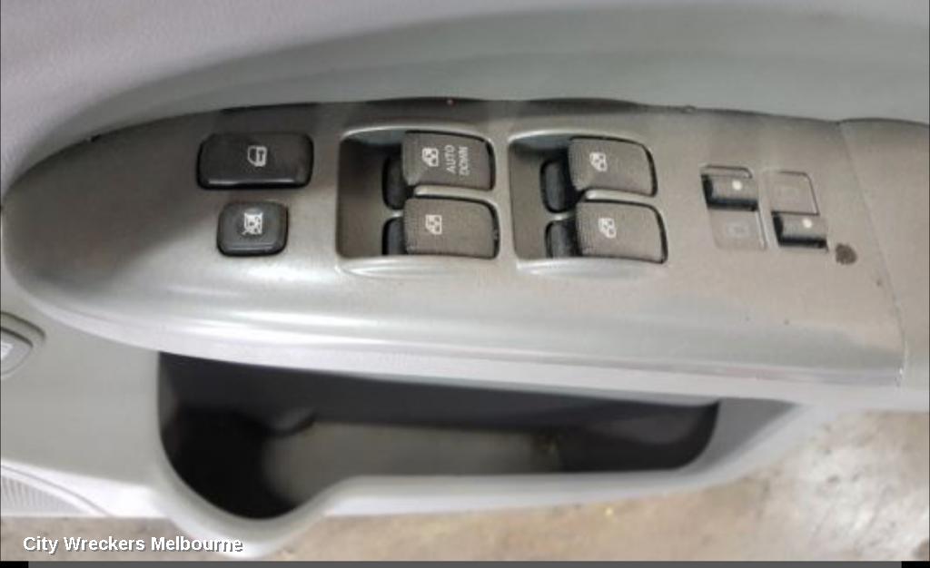 KIA CARNIVAL/GRAND CARNIVAL PWR DR WIND SWITCH, RH FRONT (MASTER SWITCH), NON POWER SLIDE REAR DOORS TYPE, VQ, 01/2006 - 12/2014 - Image 1