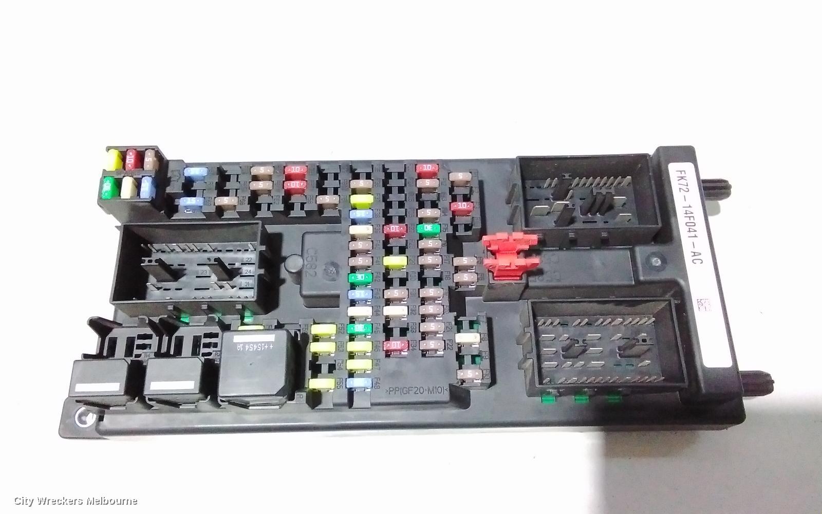 LAND ROVER DISCOVERY SPORT FUSE BOX, UNDER DASH, L550, 01/2015 ONWARDS - Image 2
