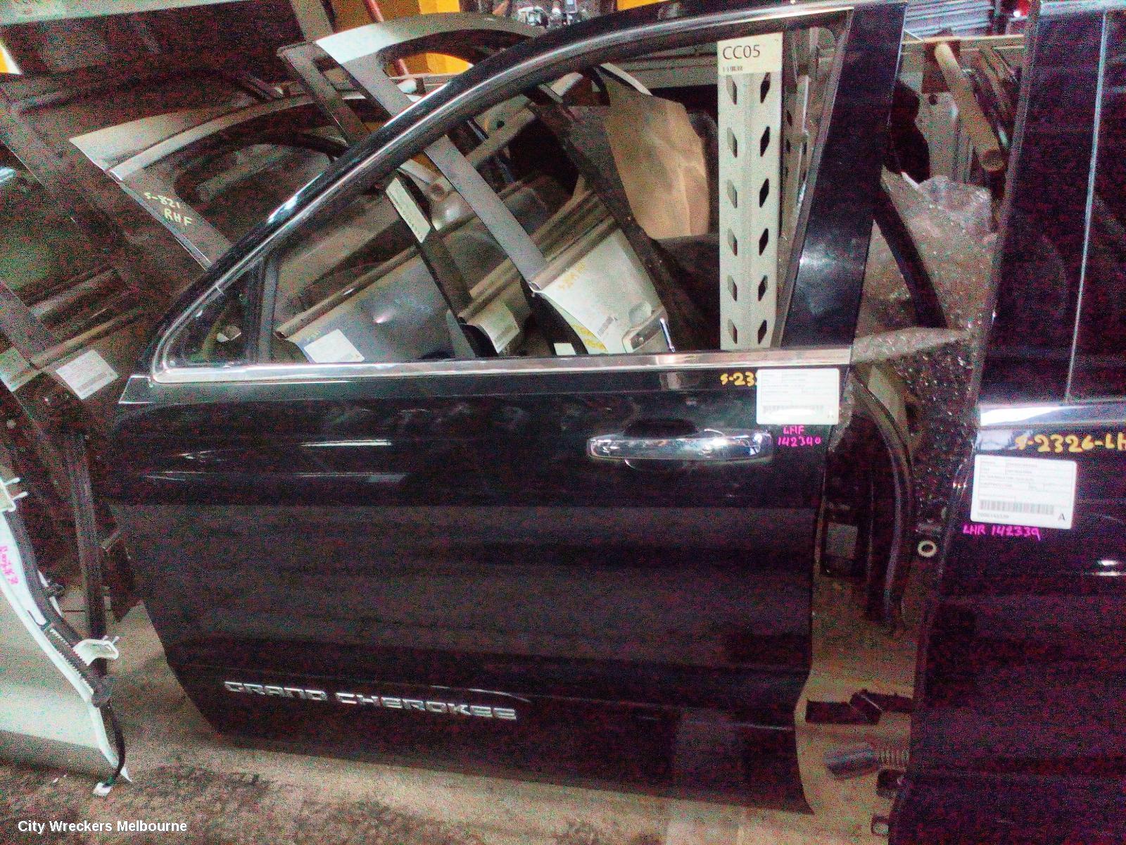 JEEP GRANDCHEROKEE LEFT FRONT DOOR, WK, NON MOULD TYPE, 10/2010 - 02/2022 - Image 1
