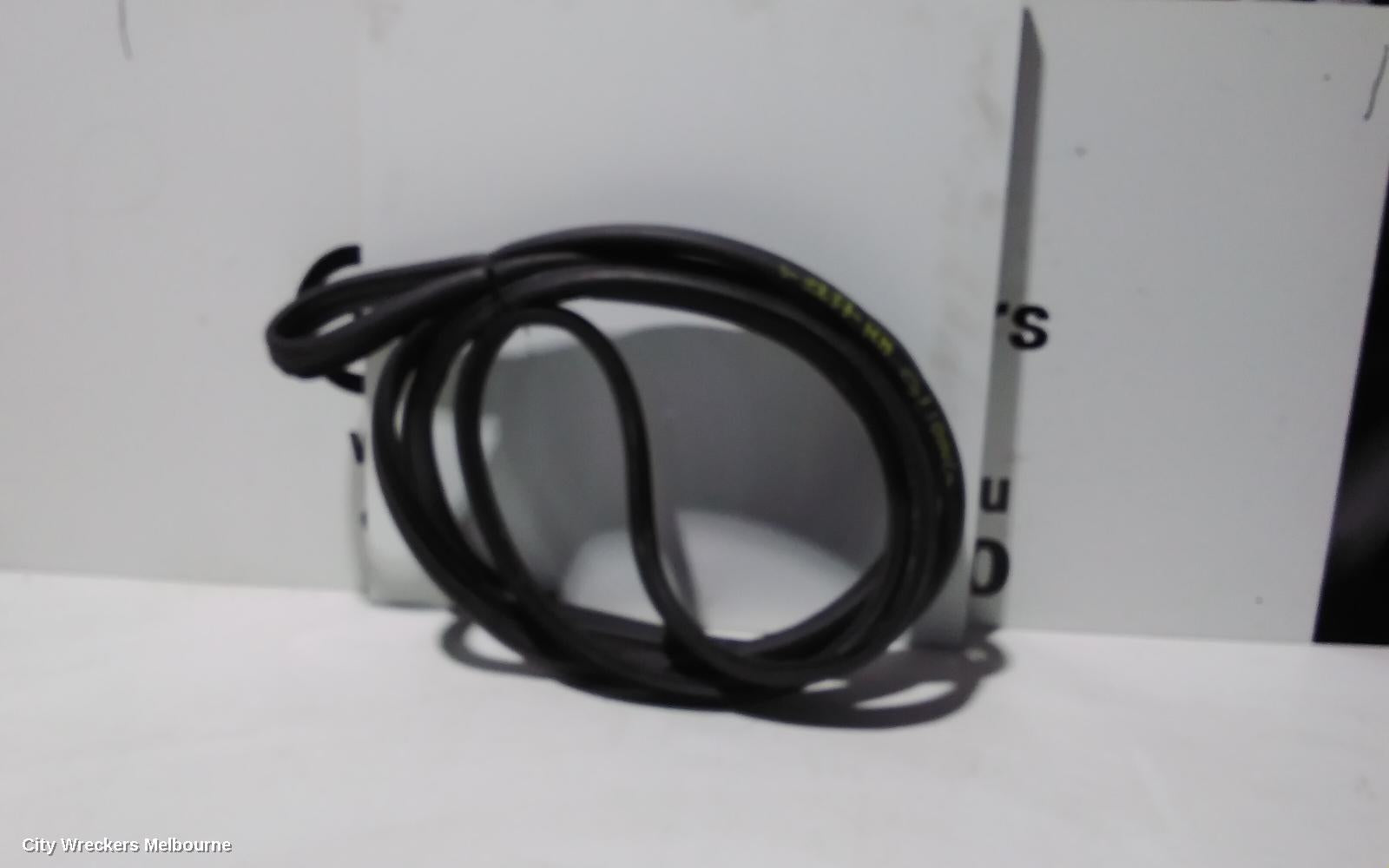 TOYOTA HIACE DOOR MOULD, RHR SLIDING DOOR SEAL ON THE BODY: 102306, SILL PANEL, RH SIDE, LWB TYPE, 03/2005 - 03/2019 - Image 2