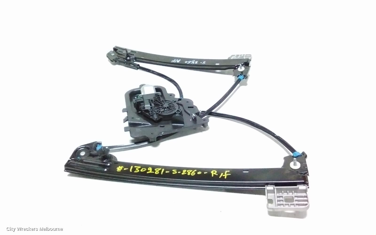 TESLA MODEL 3 RIGHT FRONT WINDOW REG/MOTOR, 1ST GEN, 06/2019 ONWARDS - Image 2