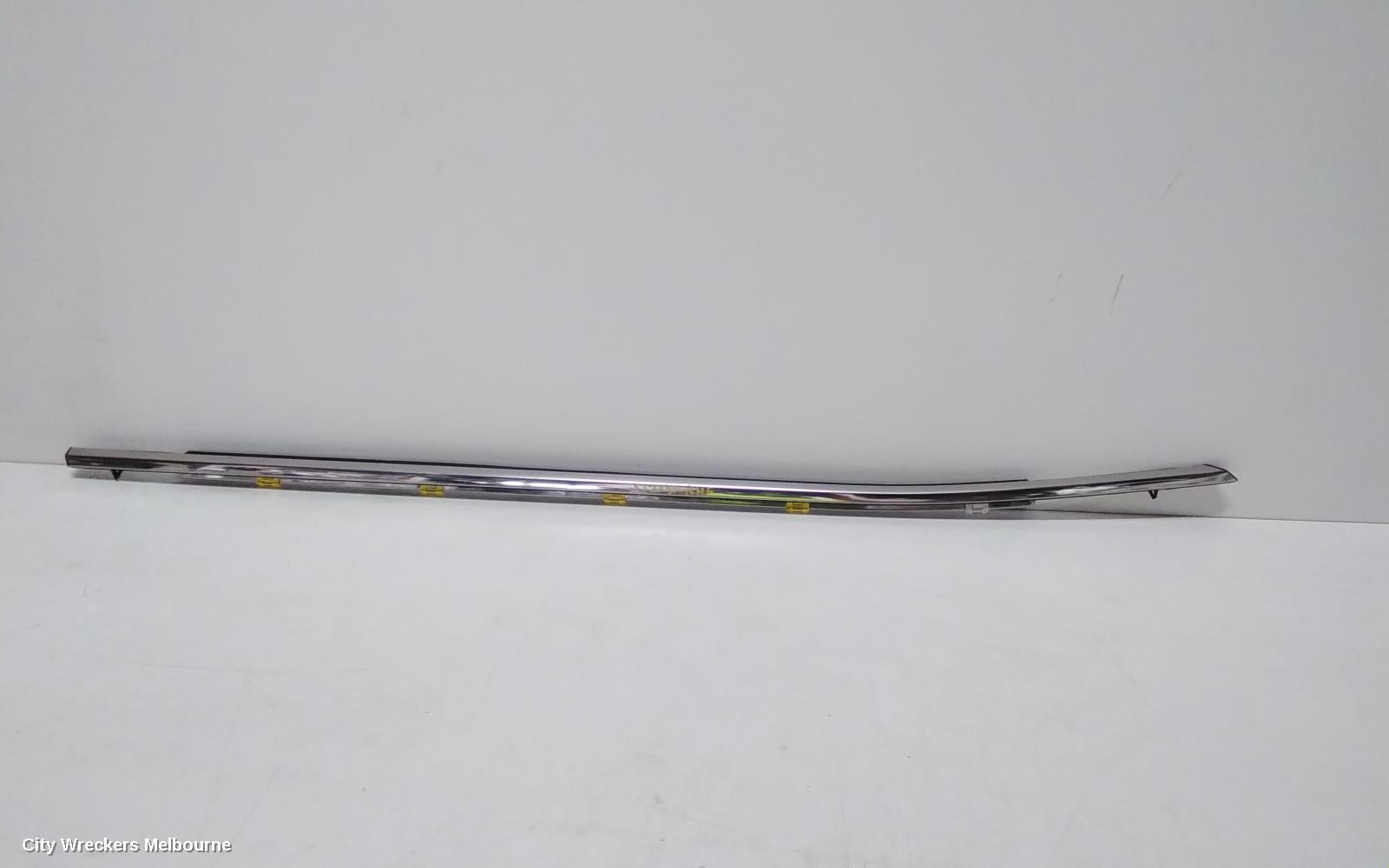 TOYOTA KLUGER DOOR MOULD, CHROOM MOULD: 112038, RIGHT FRONT DOOR MOULDING, XU70 SERIES, 03/2021 ONWARDS - Image 2