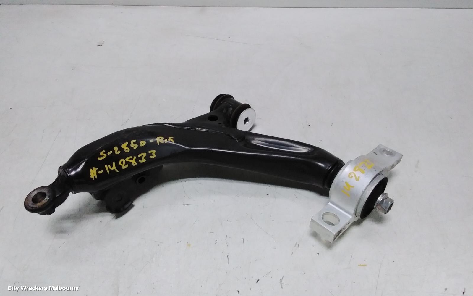 LEXUS IS SERIES RIGHT FRONT LOWER CONTROL ARM, XE30, 04/2013 - 09/2016 - Image 2