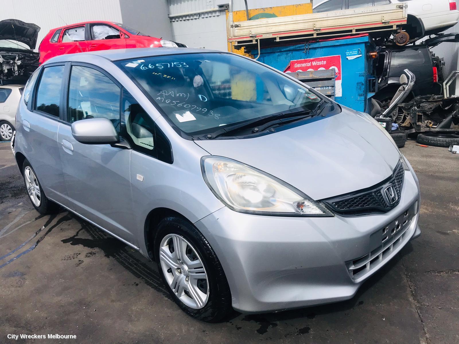HONDA JAZZ COMPLETE VEHICLE, GE, HATCH, 08/2008 - 06/2014 - Image 1