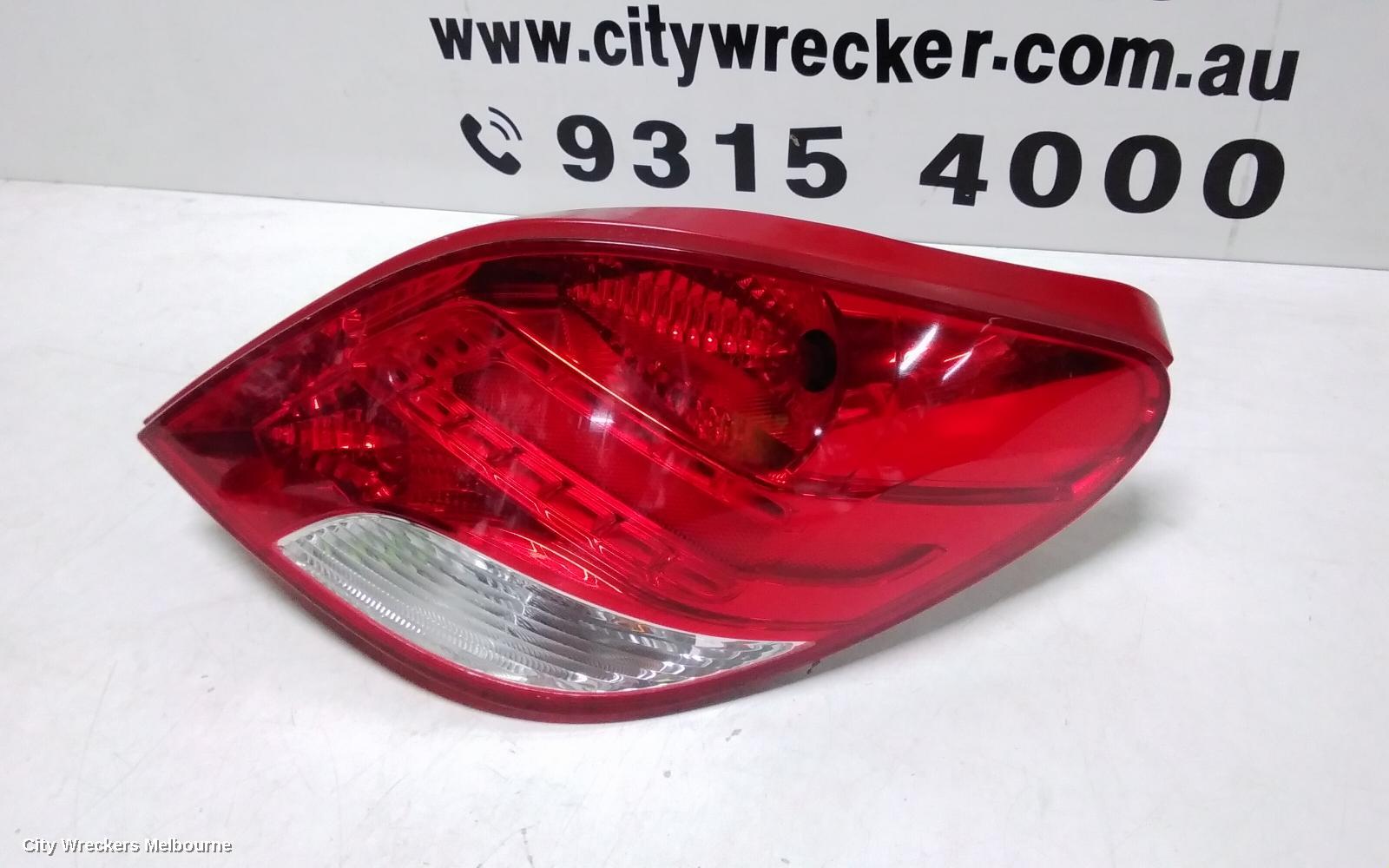 PEUGEOT 207 RIGHT TAILLIGHT, CABRIO, CLEAR INDICATOR SECTION, A7, 03/2007 - 12/2012 - Image 2