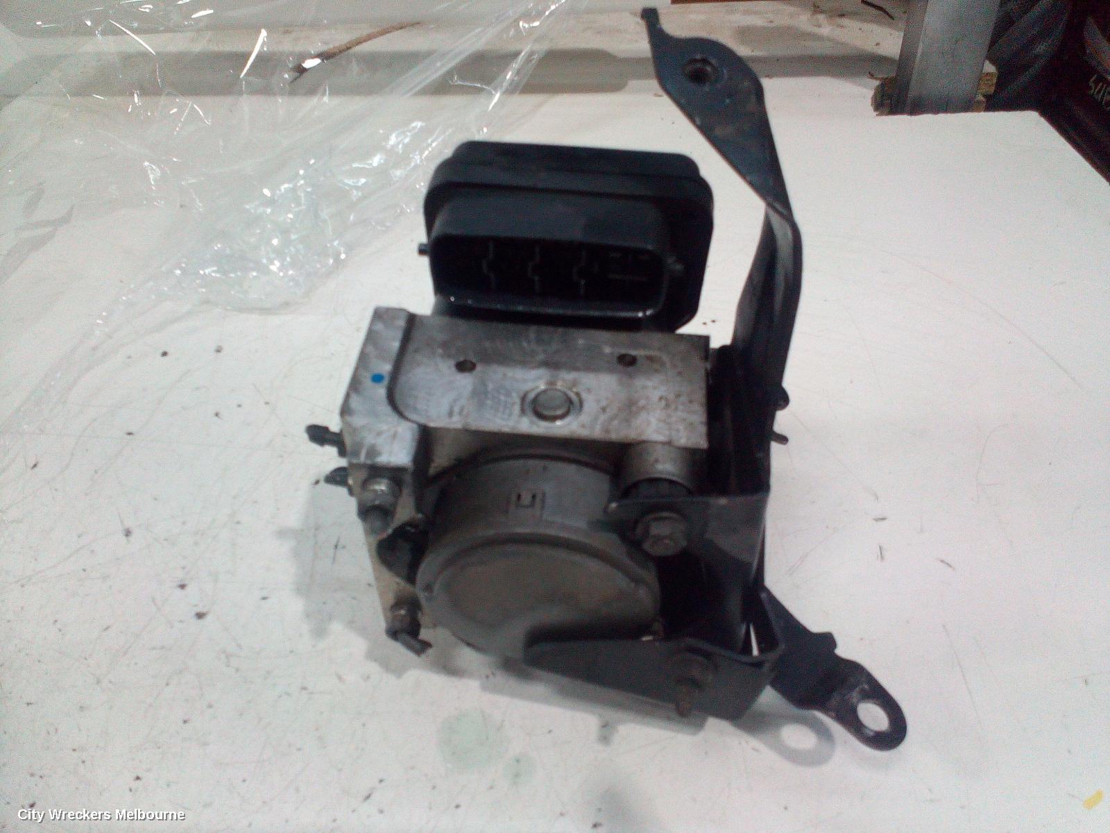 TOYOTA HIACE ABS PUMP/MODULATOR, TRH/KDH, LWB/SWB, 03/2005 - 04/2019 - Image 3