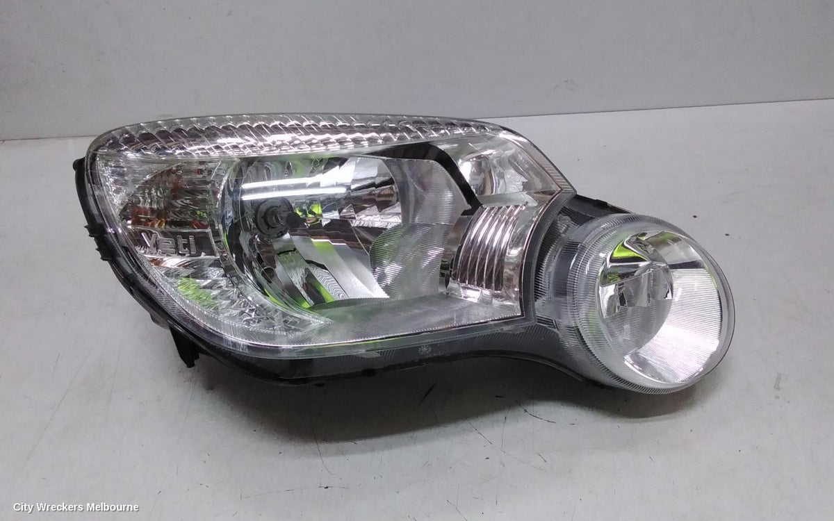 SKODA YETI RIGHT HEADLAMP, 5L, 77TSI, HALOGEN TYPE, 09/2011 - 03/2014 - Image 1