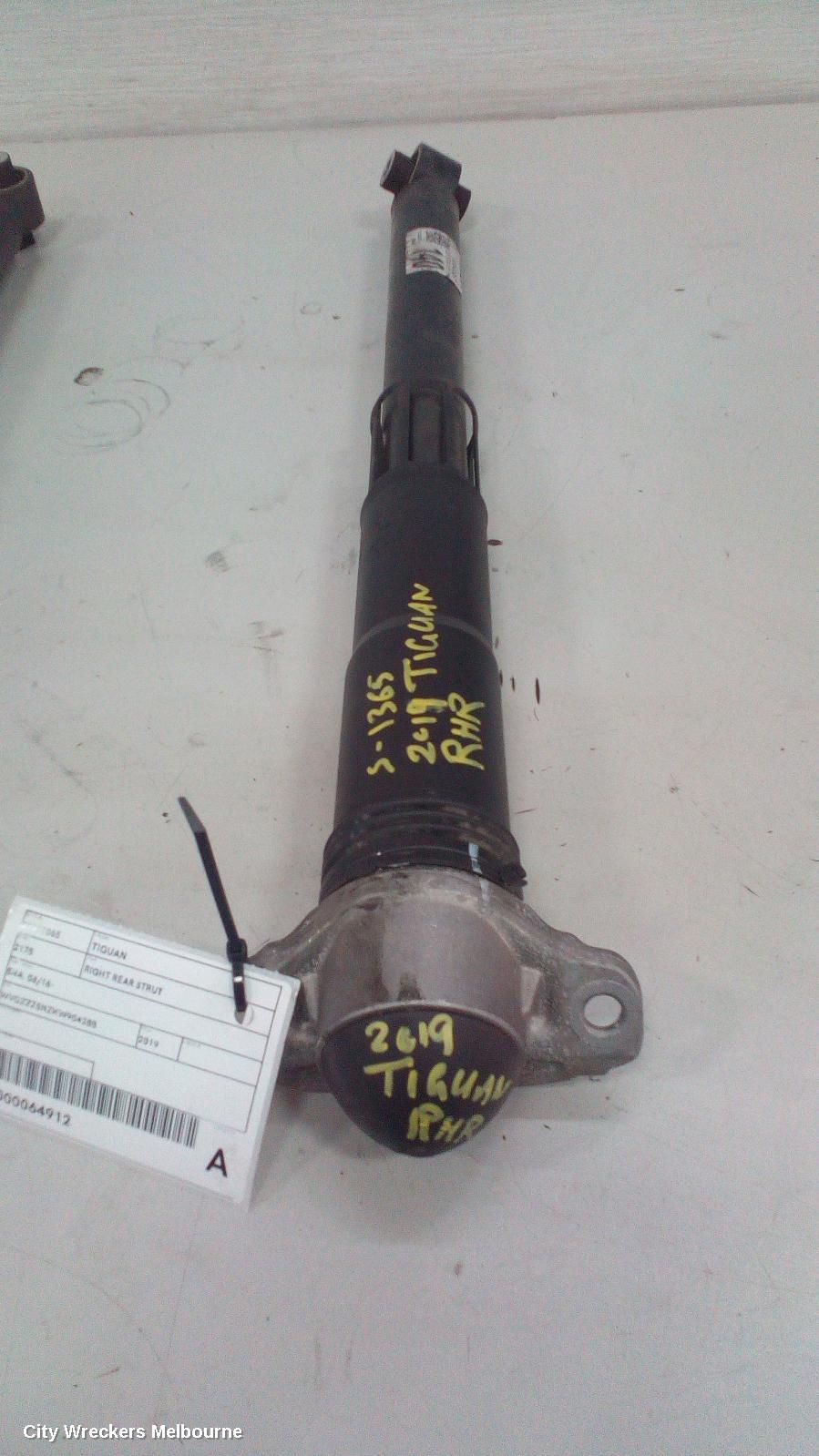 VOLKSWAGEN TIGUAN RIGHT REAR STRUT, 5NA, 06/2016 - 02/2024 - Image 1