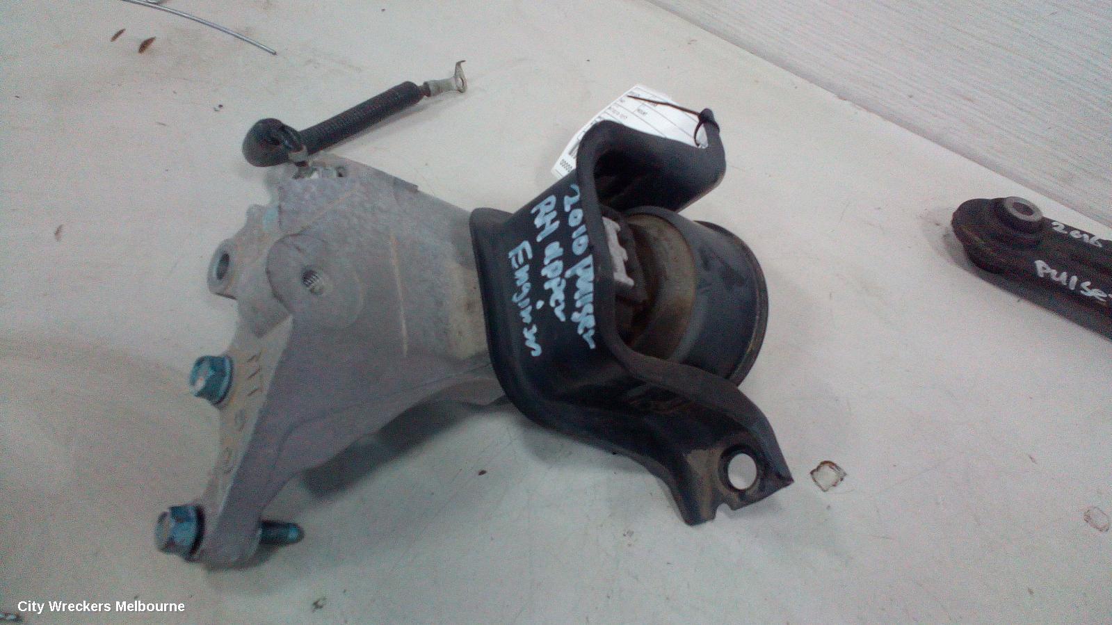 NISSAN PULSAR MOUNT, B17 02/2013 - 12/2017 - Image 2