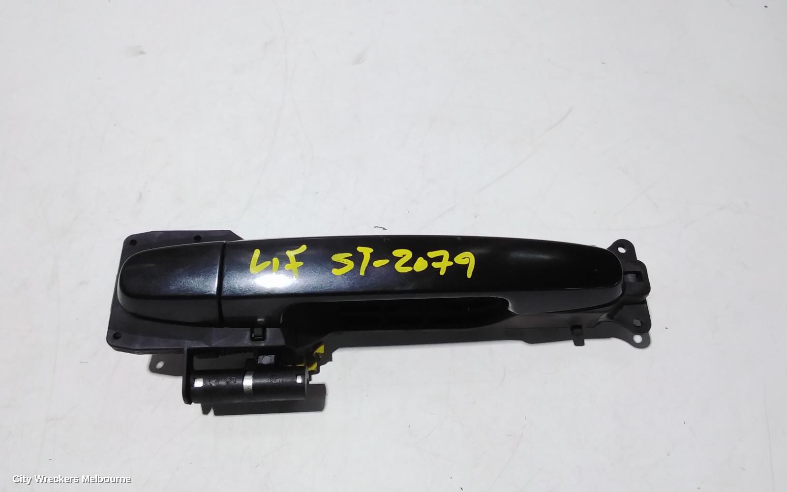 TOYOTA COROLLA DOOR HANDLE, OUTER, LH FRONT, ZZE122, 12/2001 - 06/2007 - Image 1