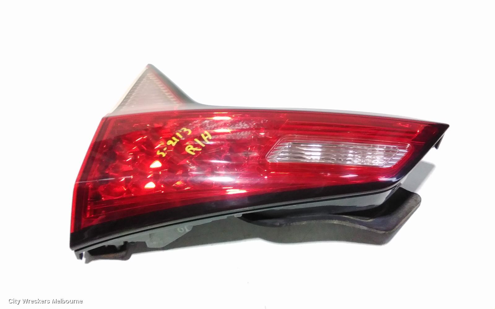 HONDA HRV REAR GARNISH, TAILGATE LAMP (RH SIDE), RU5, VTI, LED, NON OPTICAL GUIDE TYPE, 12/2014 - 06/2018 - Image 3