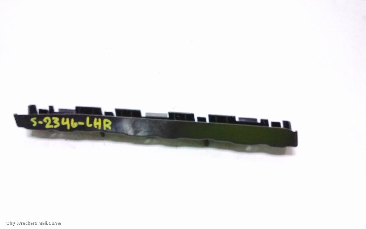 LDV G10, SV7A/SV7C, WAGON/VAN, 04/2015 ONWARDS, LHR BAR BRAKET: 112564 - Image 1