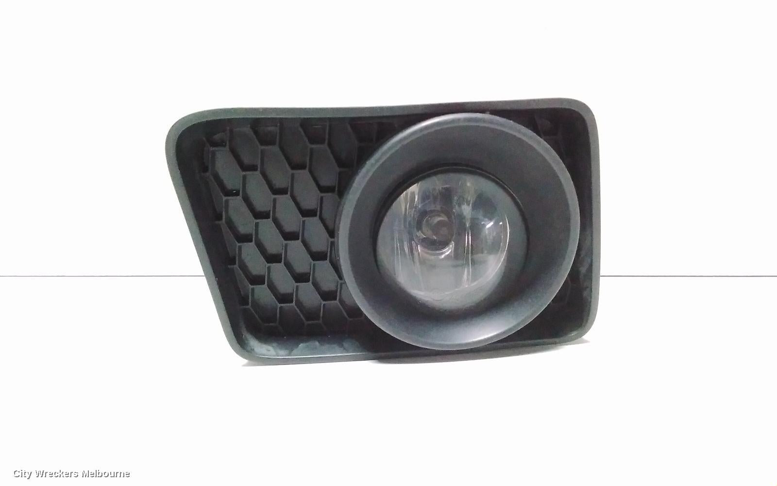 HOLDEN COMMODORE LEFT INDICATOR/FOG/SIDE, BUMPER FOGLAMP, VE, 08/2006 - 08/2010 - Image 2