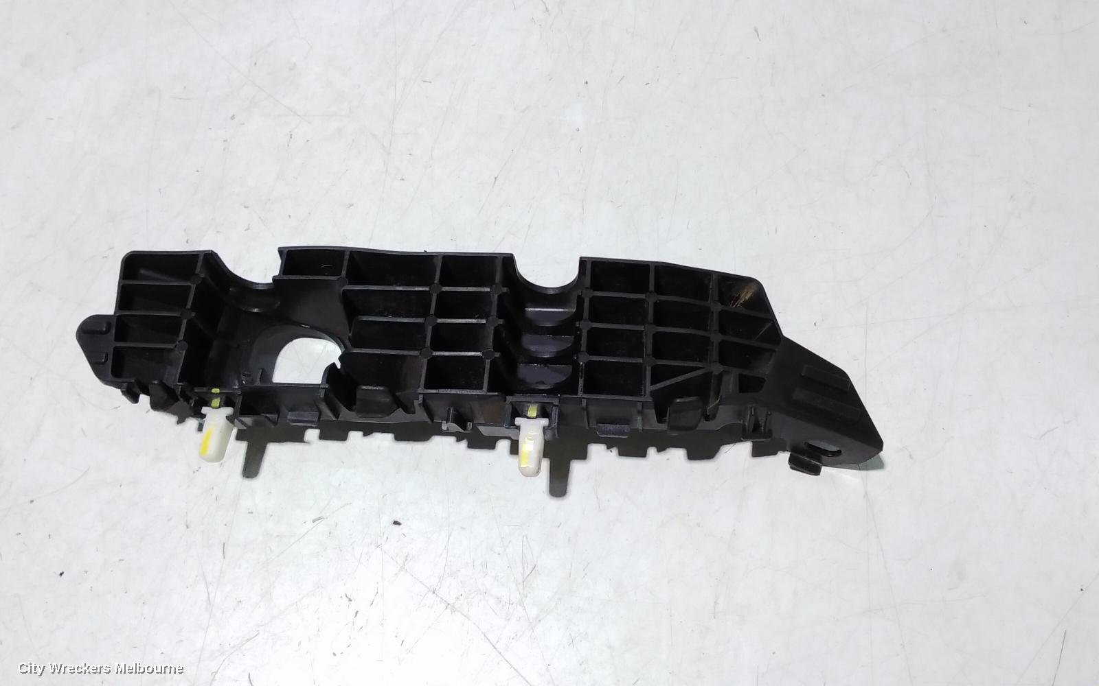HYUNDAI I30, PD, HATCH, 03/2017 ONWARDS, RIGHT FRONT BAR SLID / BRAKET: 108065 - Image 3