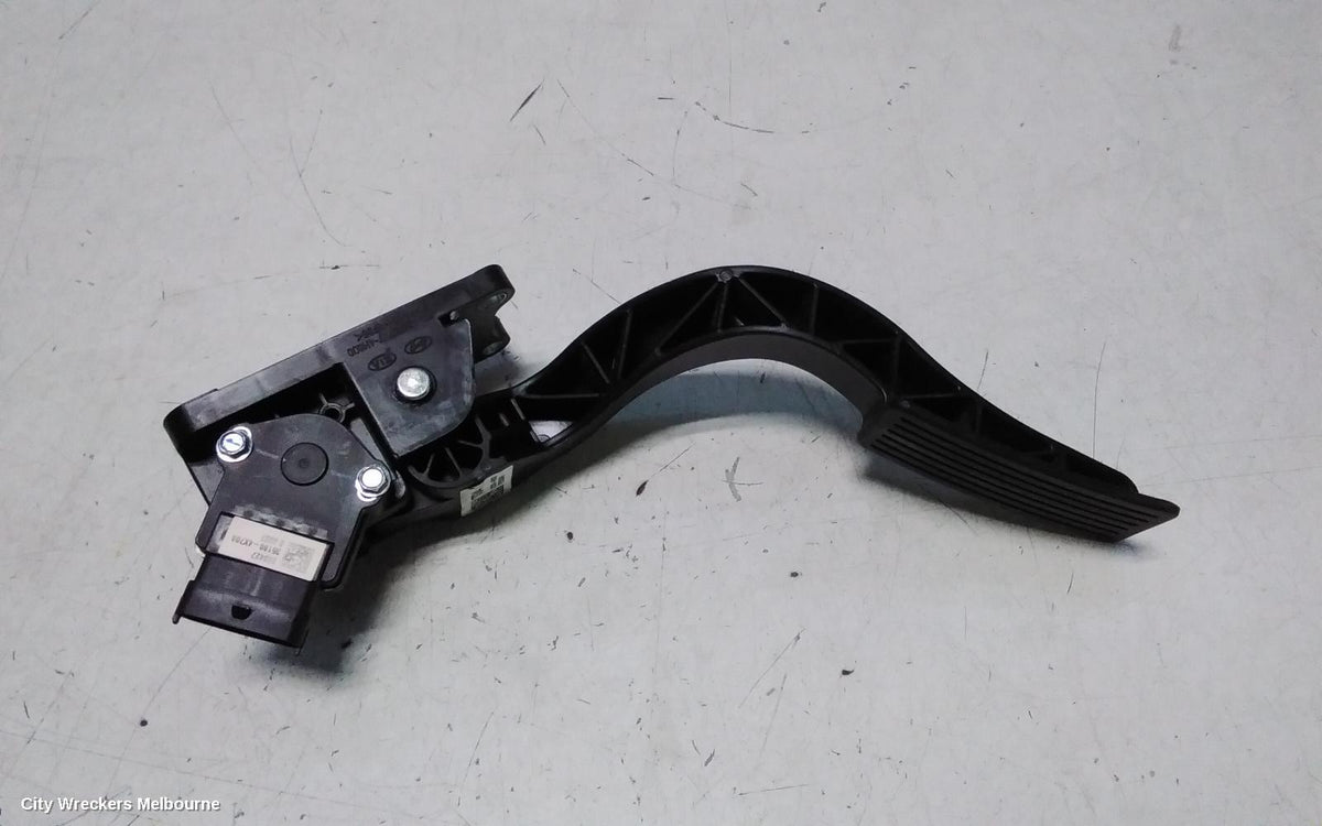 HYUNDAI ILOAD/IMAX PEDAL ASSEMBLY, ACCELERATOR PEDAL (ELECTRONIC), 2.5, D4CB, DIESEL, TQ, 09/2012 - 03/2021 - Image 3