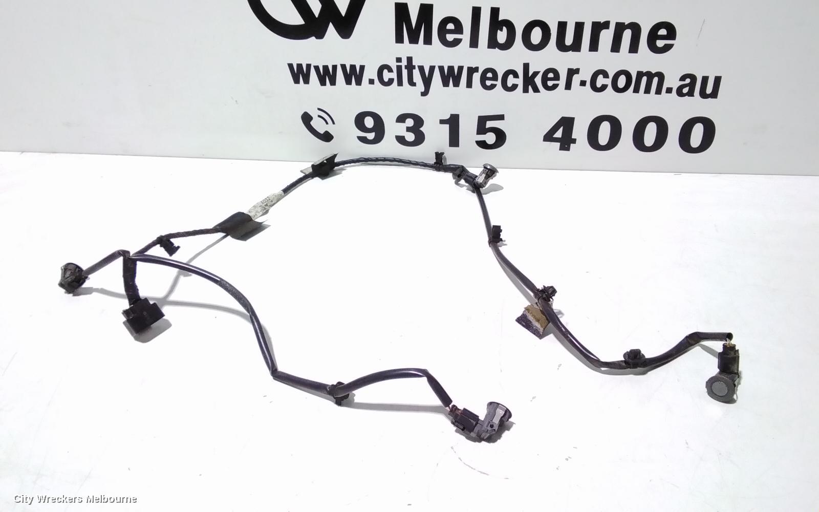 MITSUBISHI OUTLANDER, ZH, 09/2009 - 10/2012, 4 PARKING SENSORS WITH WIRING LOOM: 105783 - Image 2