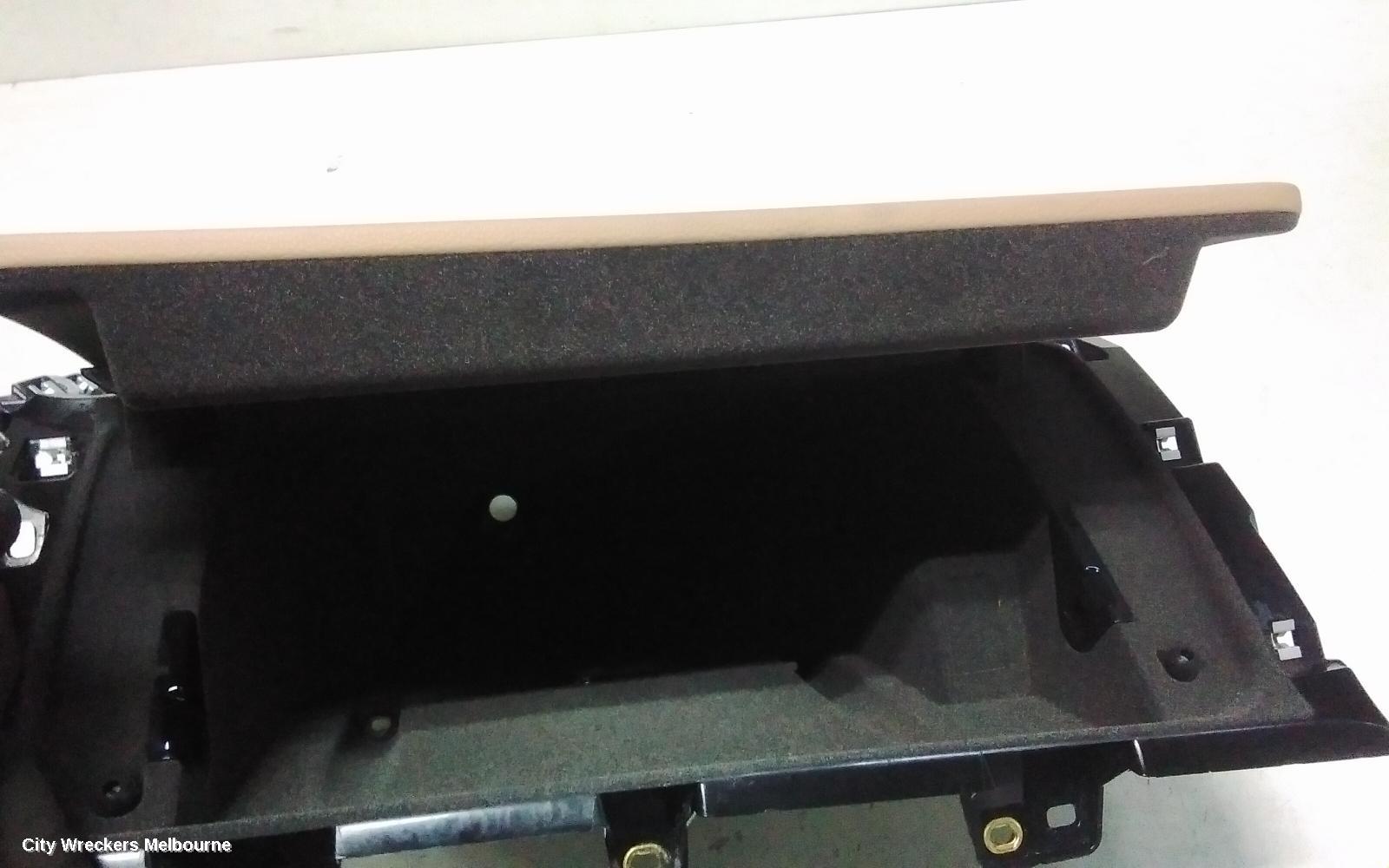 PORSCHE MACAN GLOVE BOX, 95B, 06/2014 - 12/2025 - Image 3
