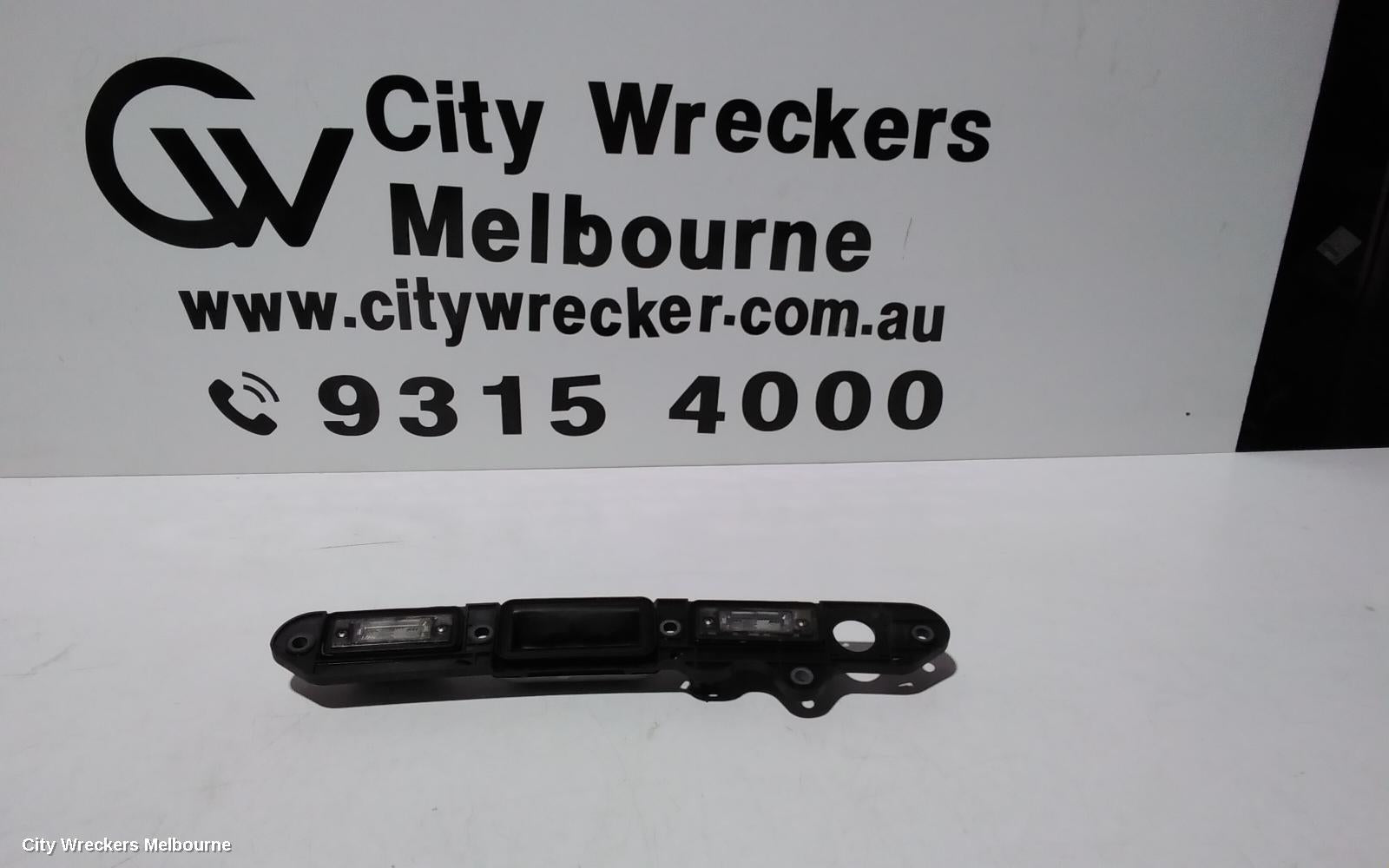VOLKSWAGEN PASSAT, 3C/MK6, 03/2006 - 06/2012, TAILGATE RELEASE BUTTON  FOR WAGON : 99832 - Image 1