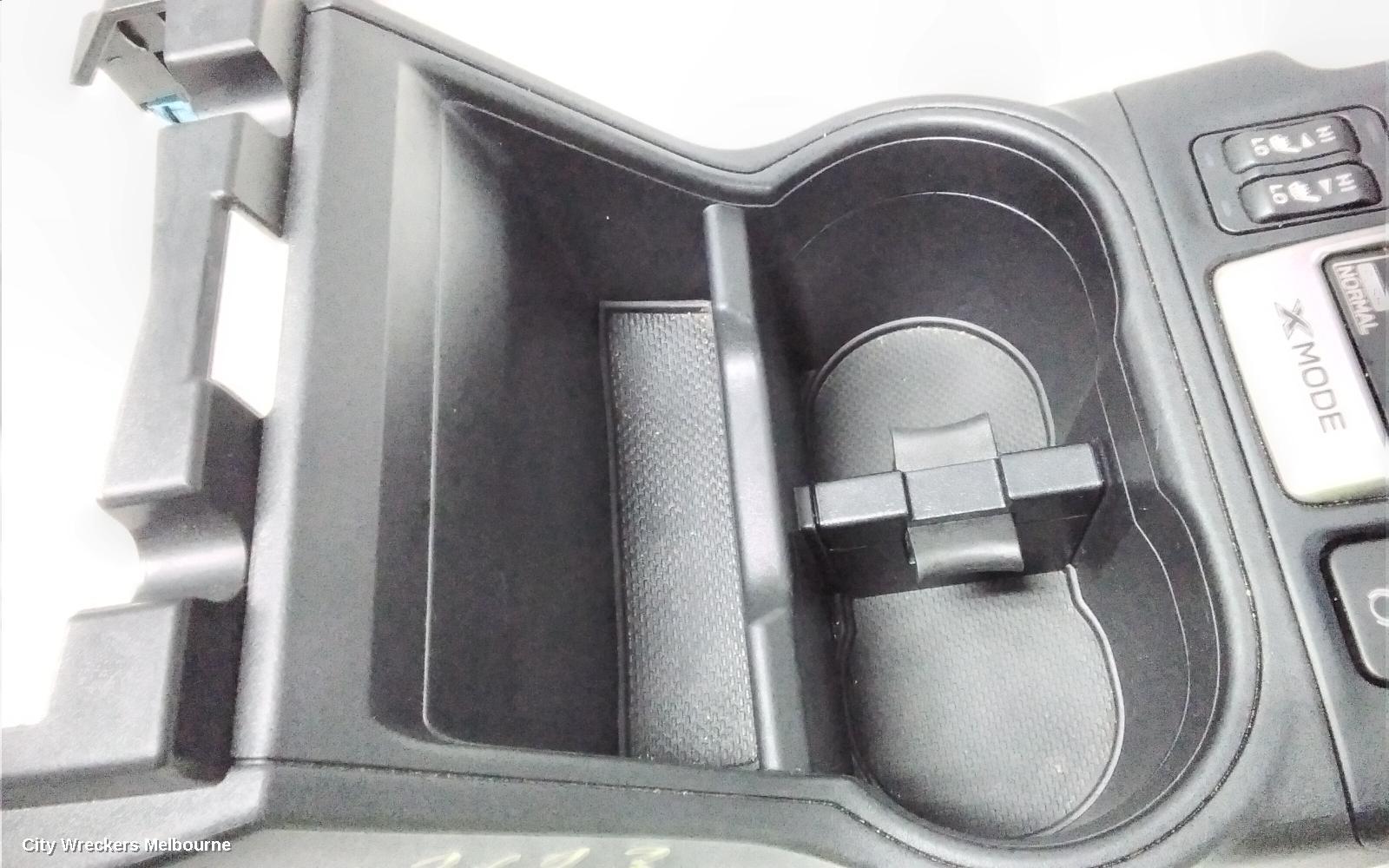 SUBARU FORESTER, SK, 08/2018 - 11/2024, GEAR KNOB WITH COMPLTE COMPARTMENT : 118139 - Image 3