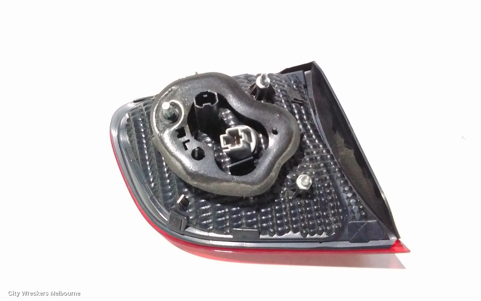 PEUGEOT 4008 REAR GARNISH, TAILGATE LAMP (RH SIDE), 06/2012 - 12/2017 - Image 3