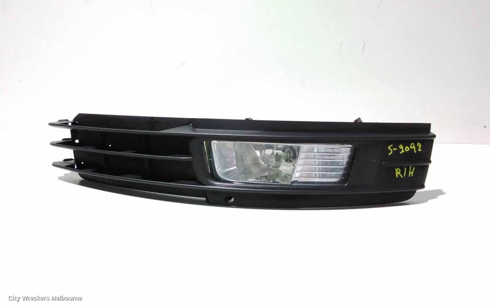 AUDI A6 RIGHT INDICATOR/FOG/SIDE, BUMPER FOGLAMP, C6/4F, A6, 10/2008 - 06/2011 - Image 2