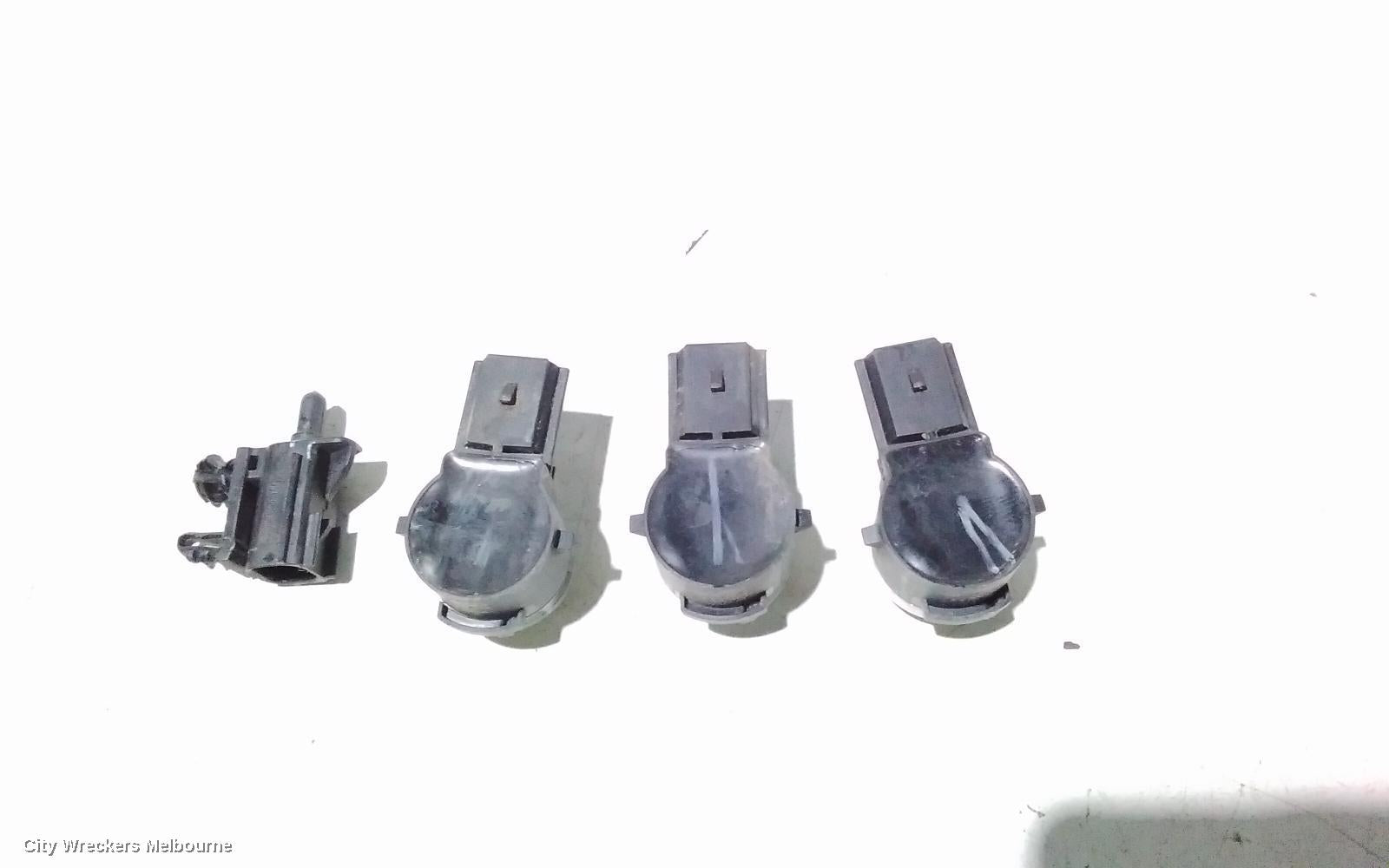 FORD ENDURA, CA, 09/2018 - 06/2020, FRONT X3 PARKING SENSORS: 107008 - Image 3