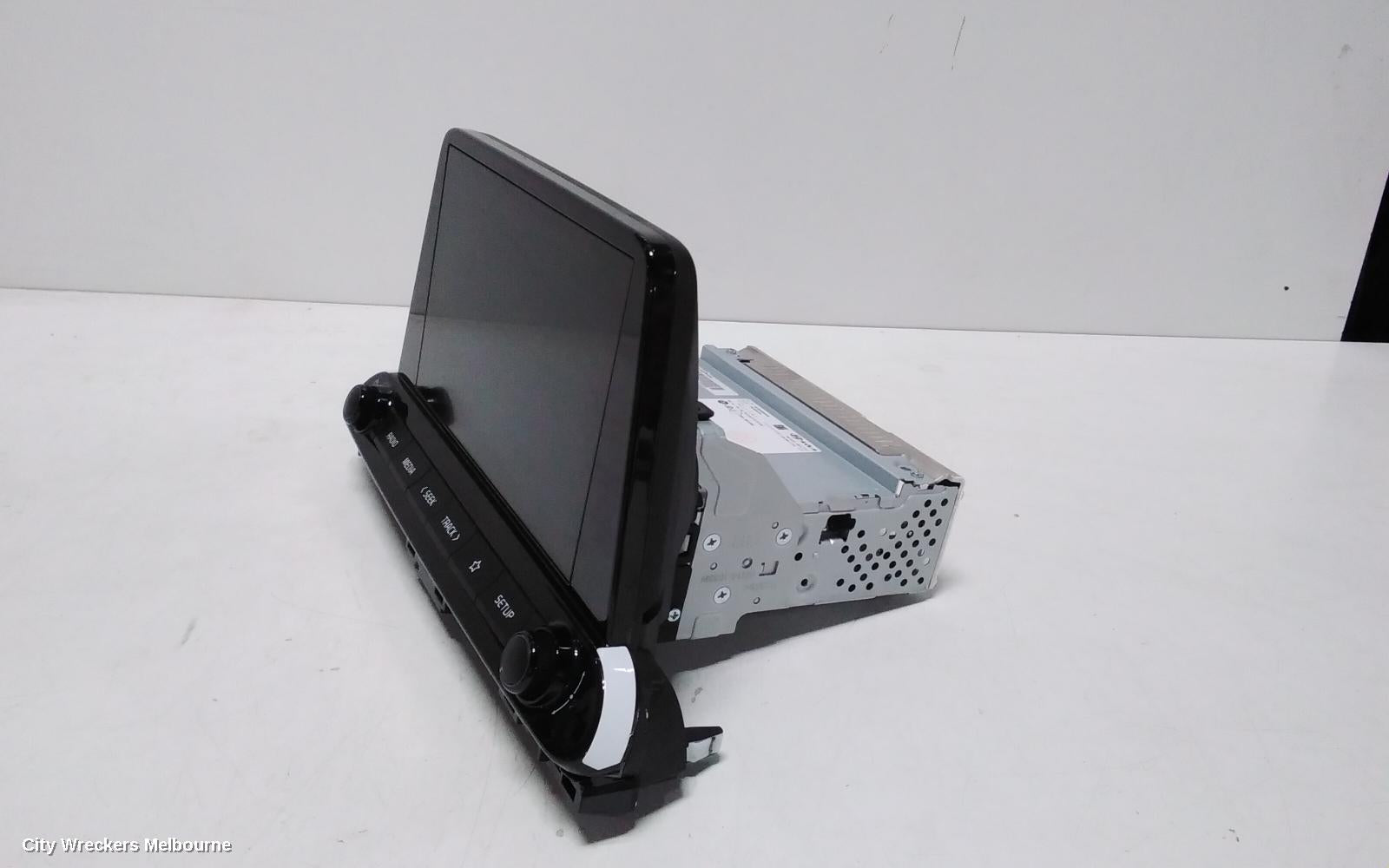 KIA CERATO RADIO/CD/DVD/SAT/TV, HEAD UNIT & TOUCHSCREEN, 8IN, W/WIRELESS SMARTPHONE INTEGRATION, BD, 04/2021 ONWARDS - Image 2