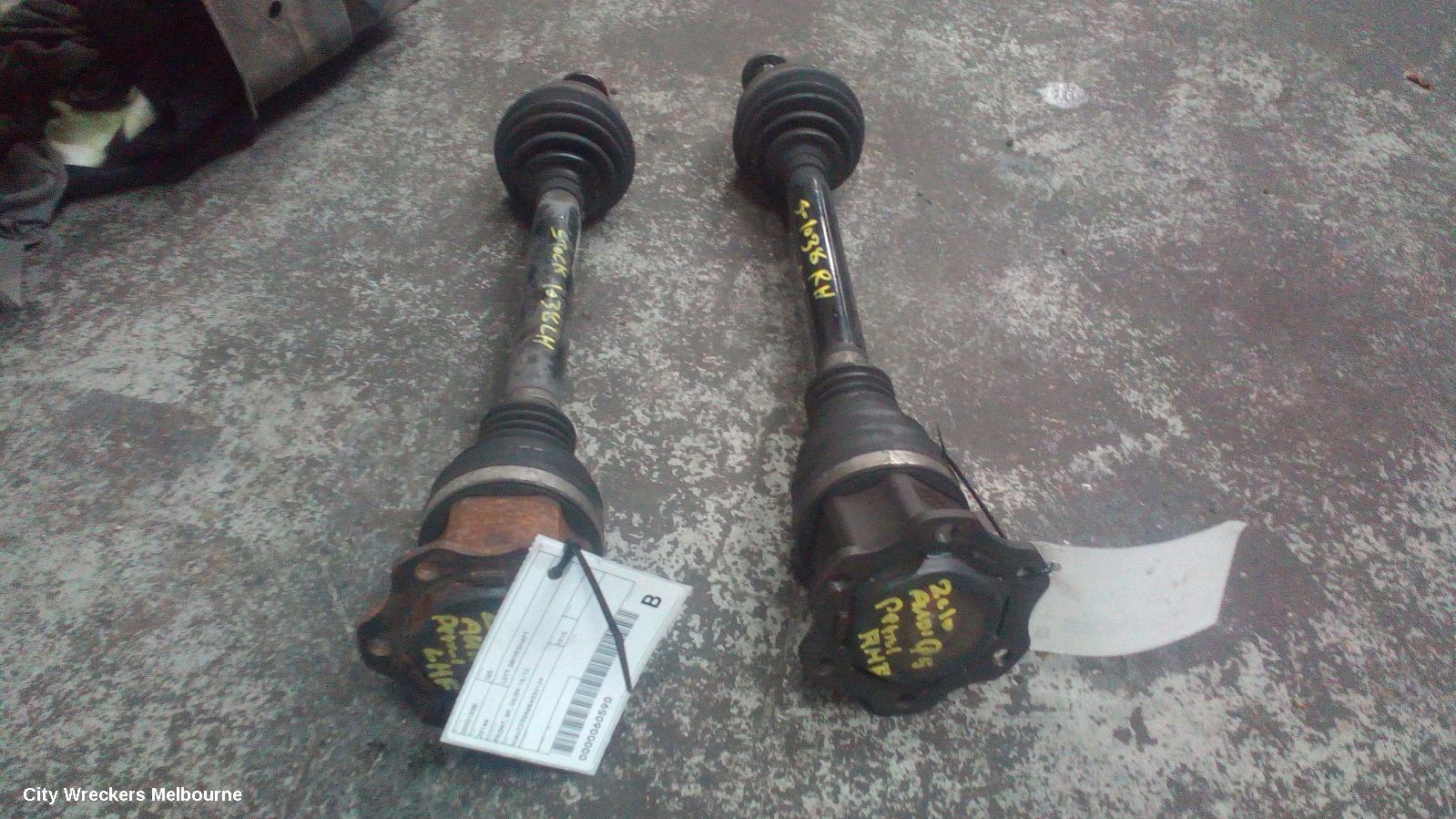 AUDI Q5 LEFT DRIVESHAFT, FRONT, 2.0, PETROL, 8R, 03/2009 - 10/2012 - Image 1