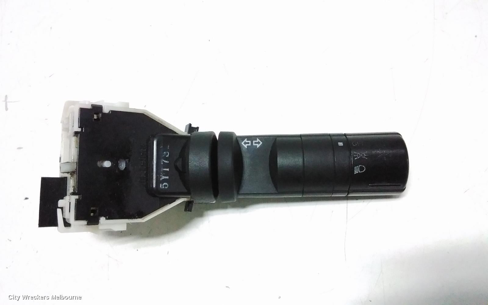 NISSAN NAVARA COMBINATION SWITCH, D40, FLASHER SWITCH, NON DRIVING LAMP TYPE, 09/2005 - 08/2015 - Image 1