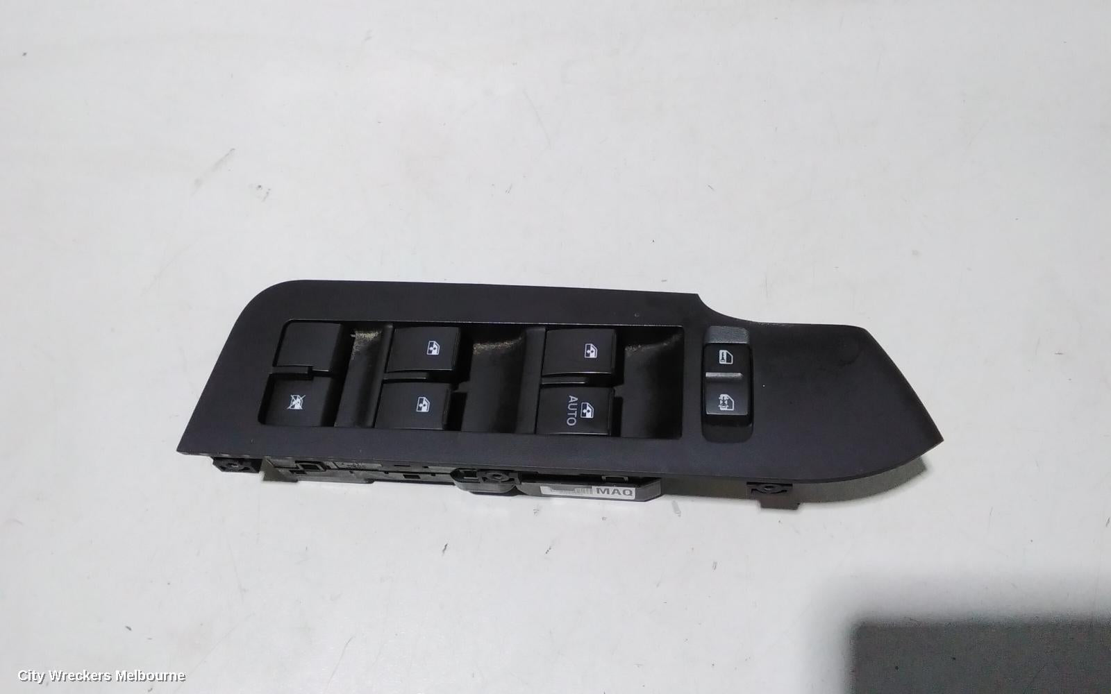 HOLDEN CAPTIVA PWR DR WIND SWITCH, RH FRONT (MASTER SWITCH), CAPTIVA 7 (VIN KL3C), CG, 01/2014 - 06/2018 - Image 1