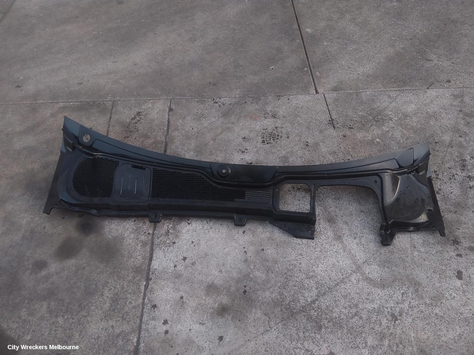 LAND ROVER RANGEROVER EVOQUE PLENUM CHAMBER, L538, 11/2011 - 01/2019 - Image 1