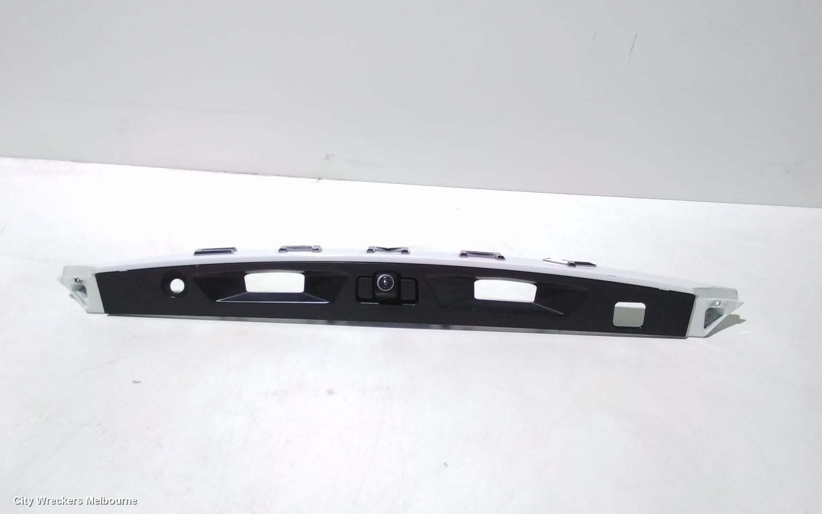 TOYOTA CAMRY REAR GARNISH, BOOTLID GARNISH, XV70, 09/2017 ONWARDS - Image 3