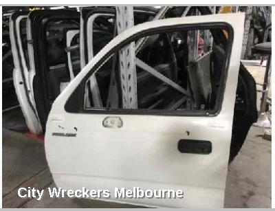 TOYOTA HILUX LEFT FRONT DOOR, DUAL CAB, UTE BACK, 1/4 GLASS TYPE, 09/1997 - 03/2005 - Image 1