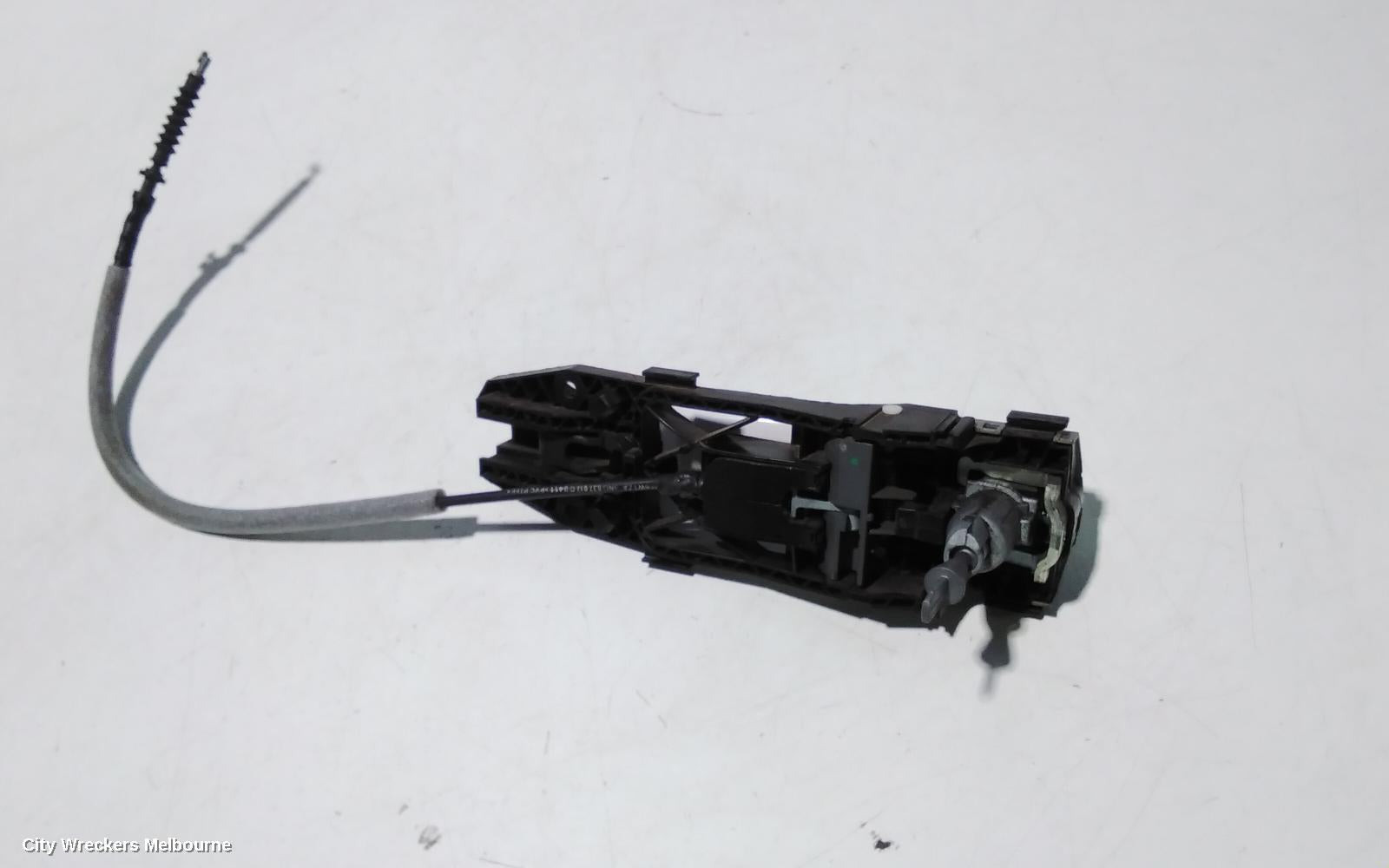 VOLKSWAGEN POLO DOOR HANDLE, RH FRONT, OUTER, 6R, 05/2010 - 09/2017 - Image 3