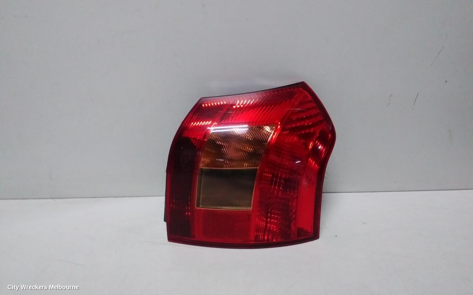 TOYOTA COROLLA RIGHT TAILLIGHT, ZZE122 (JAPAN-VIN JTD), HATCH, LENS# 13-87, 04/2004 - 06/2007 - Image 2