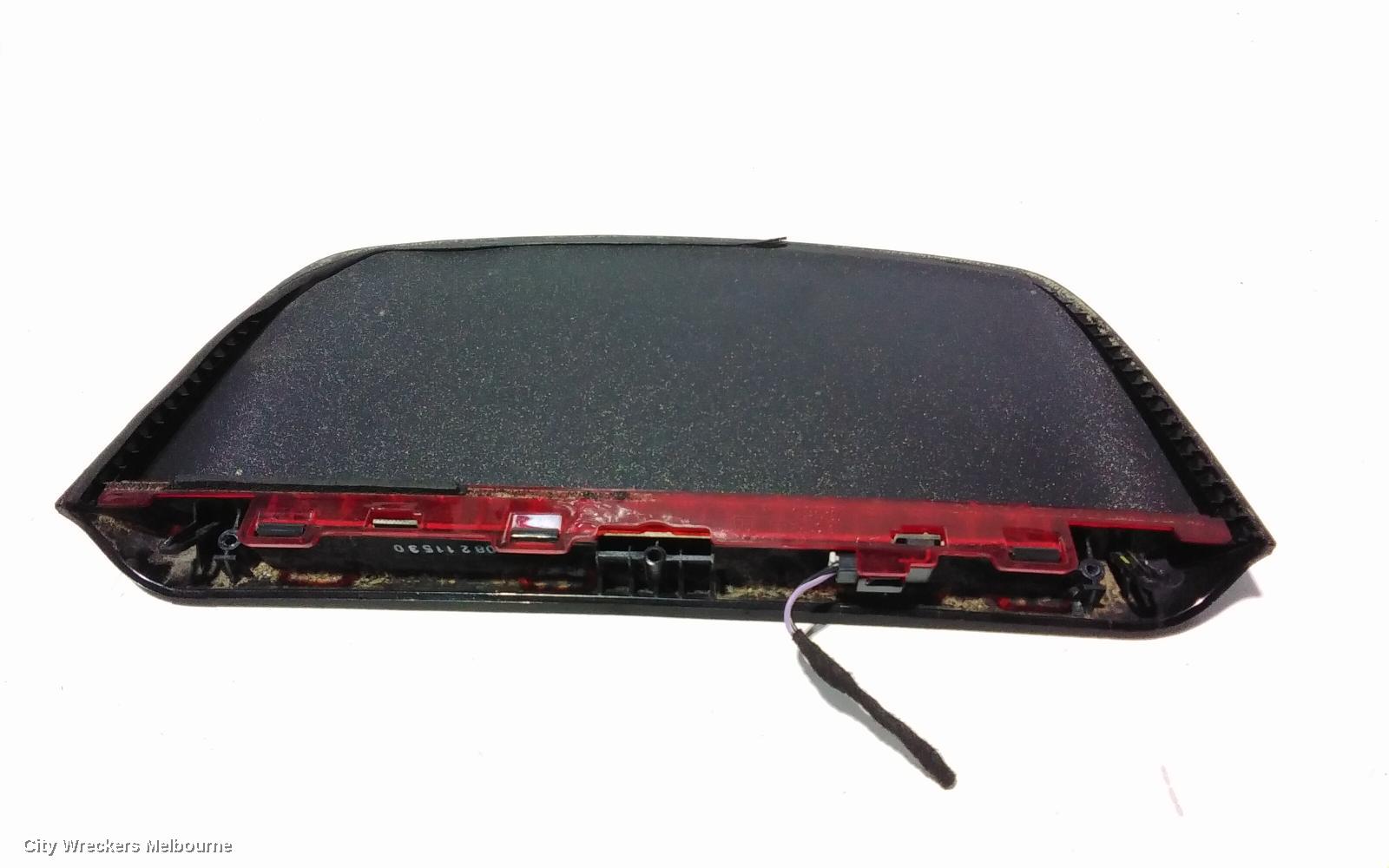 HOLDEN COMMODORE HIGH LEVEL STOPLIGHT, VF, 05/2013 - 12/2017 - Image 2