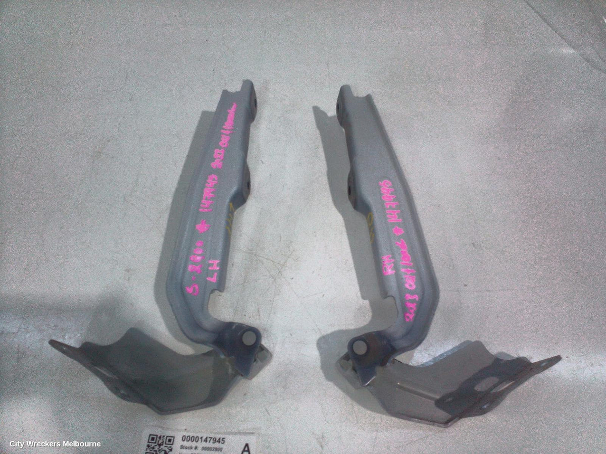 MITSUBISHI OUTLANDER BONNET HINGE/STRUT, ZM, 08/2021 ONWARDS - Image 2