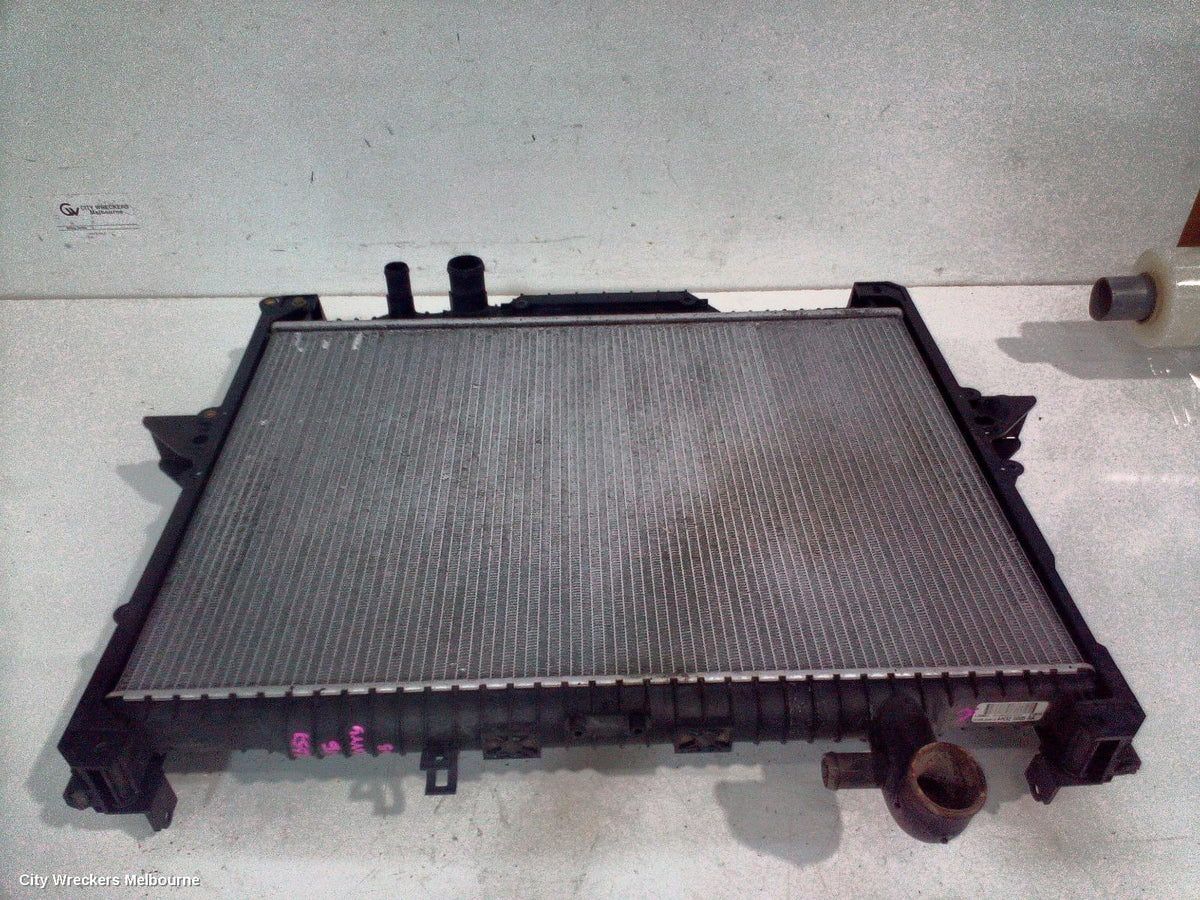 LAND ROVER DISCOVERY RADIATOR, AUTO, 3.0, DIESEL, TWIN TURBO, L319, 10/2009 - 12/2016 - Image 1