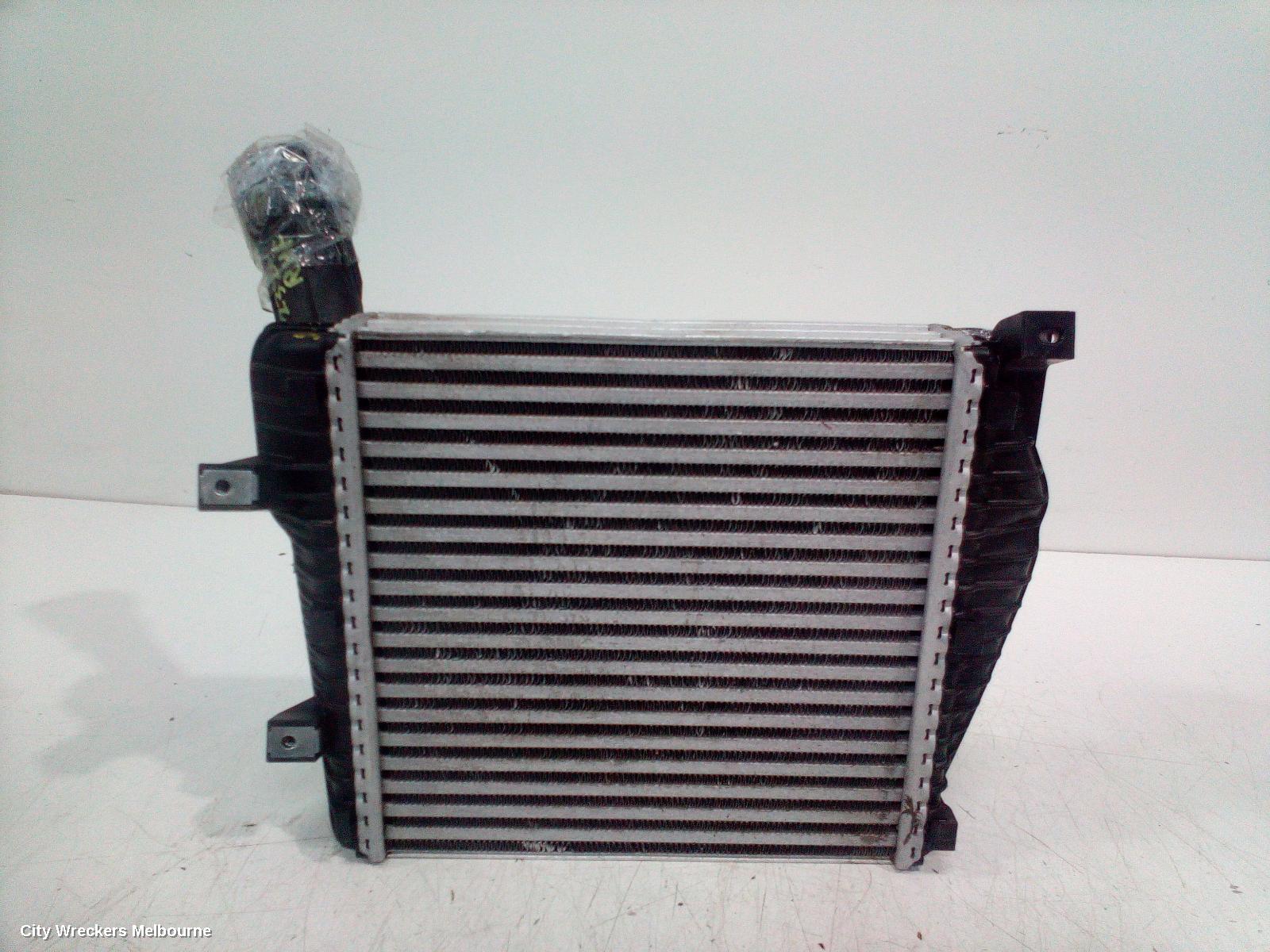 AUDI Q7 INTERCOOLER, DIESEL, 3.0, BUG/CASA/CJGA/CRCA CODE, RH SIDE, 4L, 09/2006 - 08/2015 - Image 2