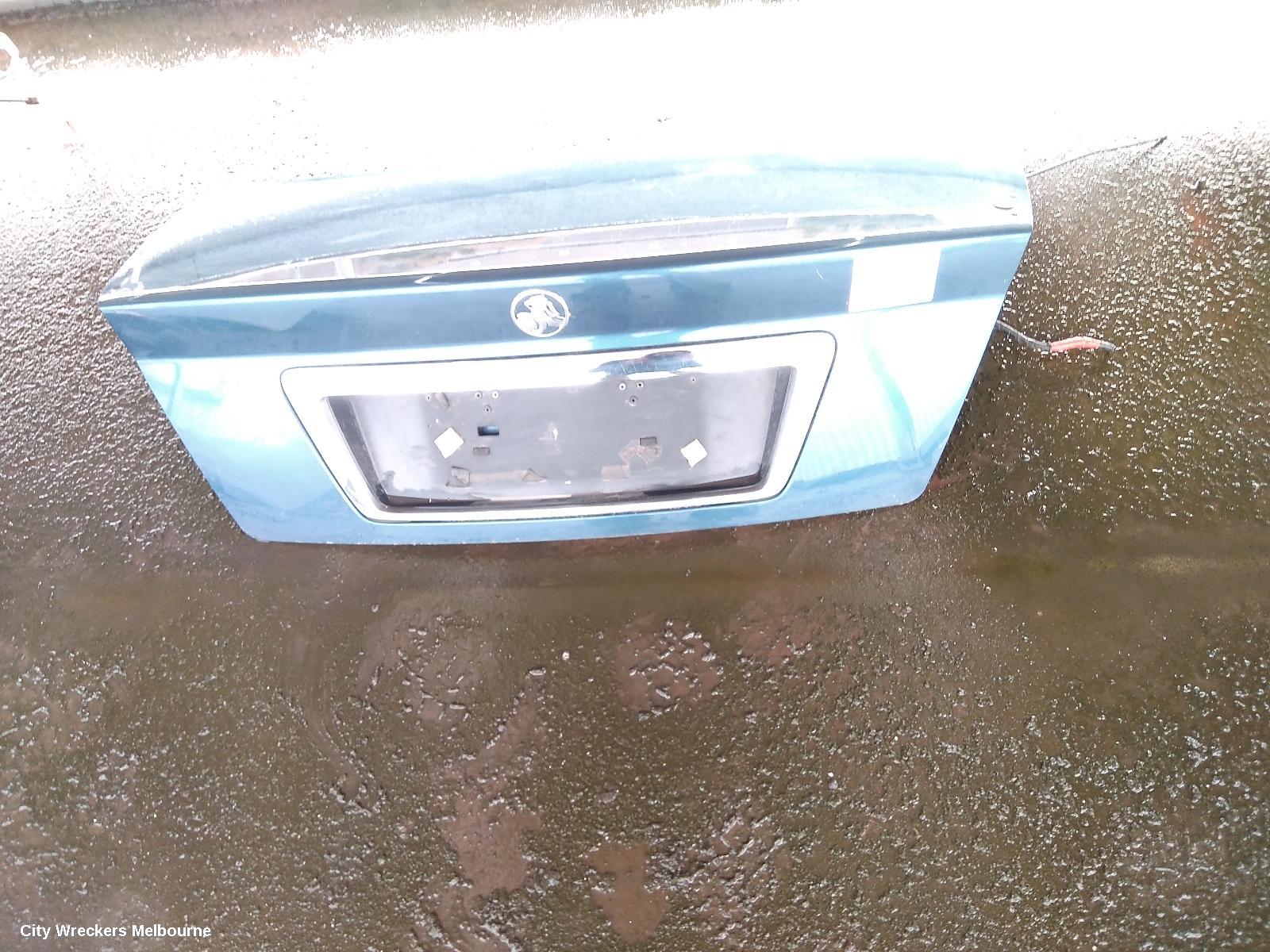 HOLDEN COMMODORE BOOTLID/TAILGATE, BOOTLID, VY1-VZ, NON SPOILER TYPE, 10/2002 - 09/2007 - Image 2