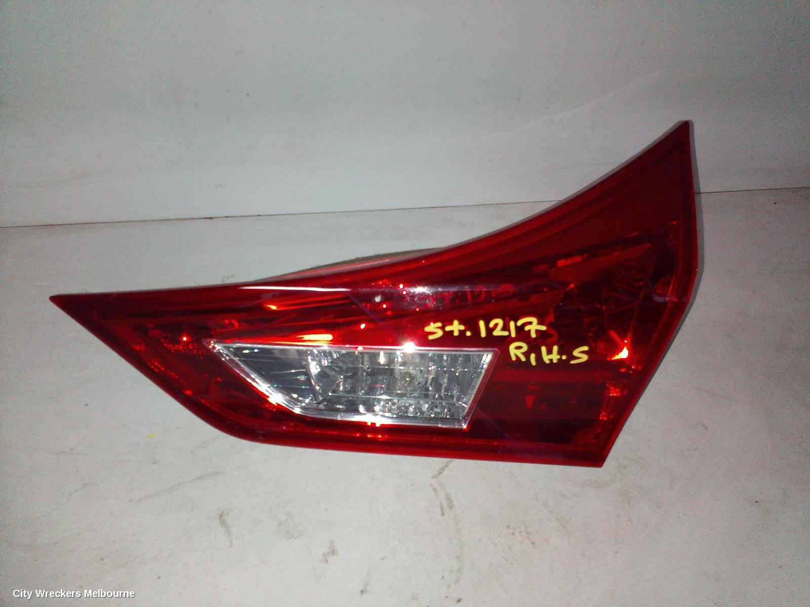 TOYOTA COROLLA REAR GARNISH, TAILGATE LAMP (RH SIDE), ZRE182R, HATCH, 10/2012 - 03/2015 - Image 1
