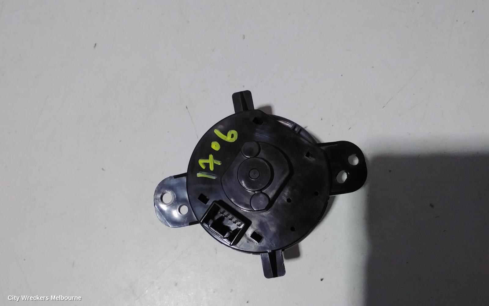 PEUGEOT 4008 COMBINATION SWITCH, 4WD CONTROLS, 05/2012 - 12/2017 - Image 3