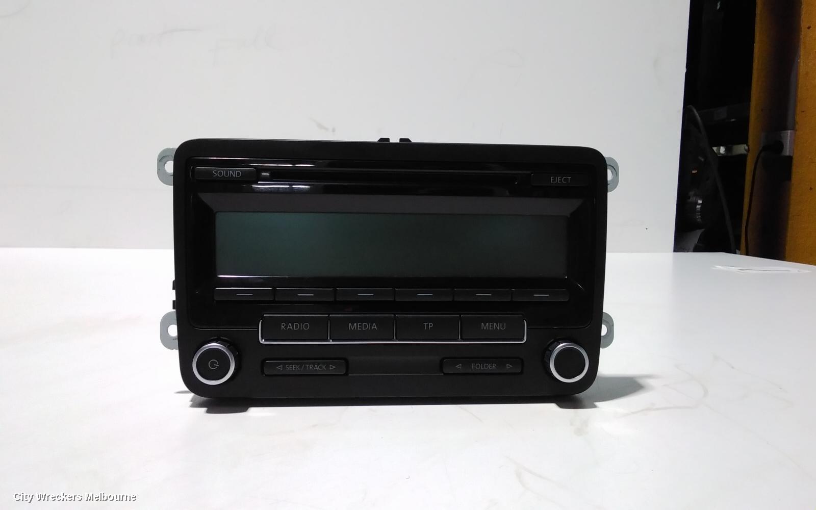 VOLKSWAGEN POLO RADIO/CD/DVD/SAT/TV, SINGLE DISC CD PLAYER (RCD310), 6R, 05/2010 - 09/2017 - Image 1
