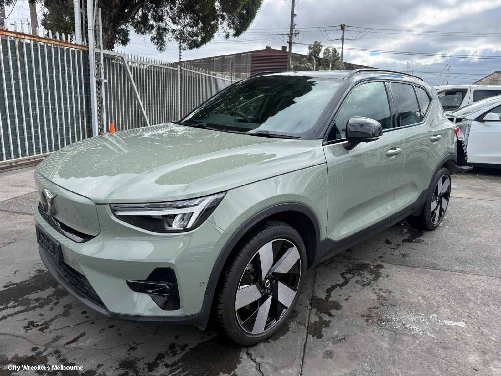 VOLVO XC40 RIGHT TAILLIGHT, IN BODY, 02/2018 ONWARDS - Image 2