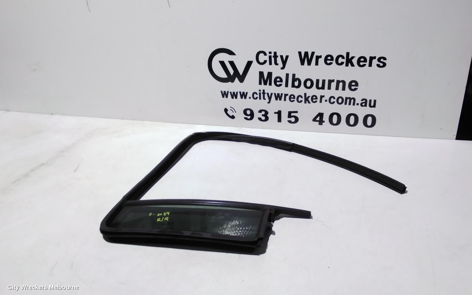 JEEP CHEROKEE RIGHT REAR 1/4 DOOR GLASS, KK, 02/2008 - 10/2012 - Image 2